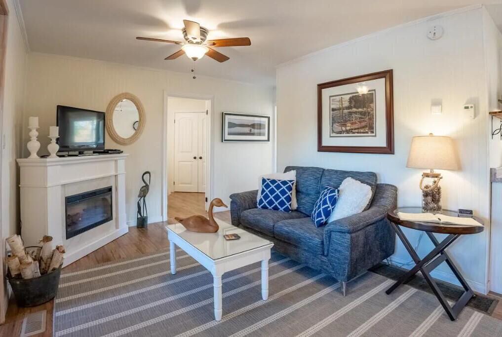 Photo of Livingroom in Sharbot Lake