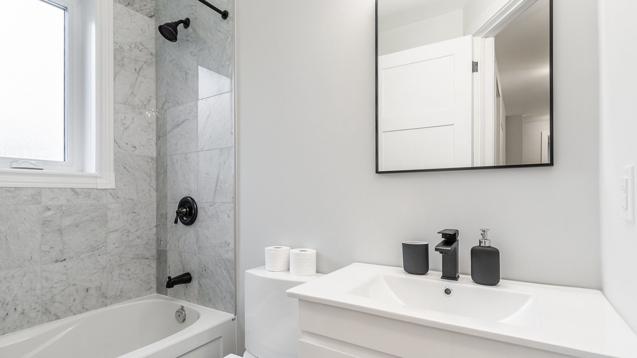 Photo of Bathroom in Little Italy