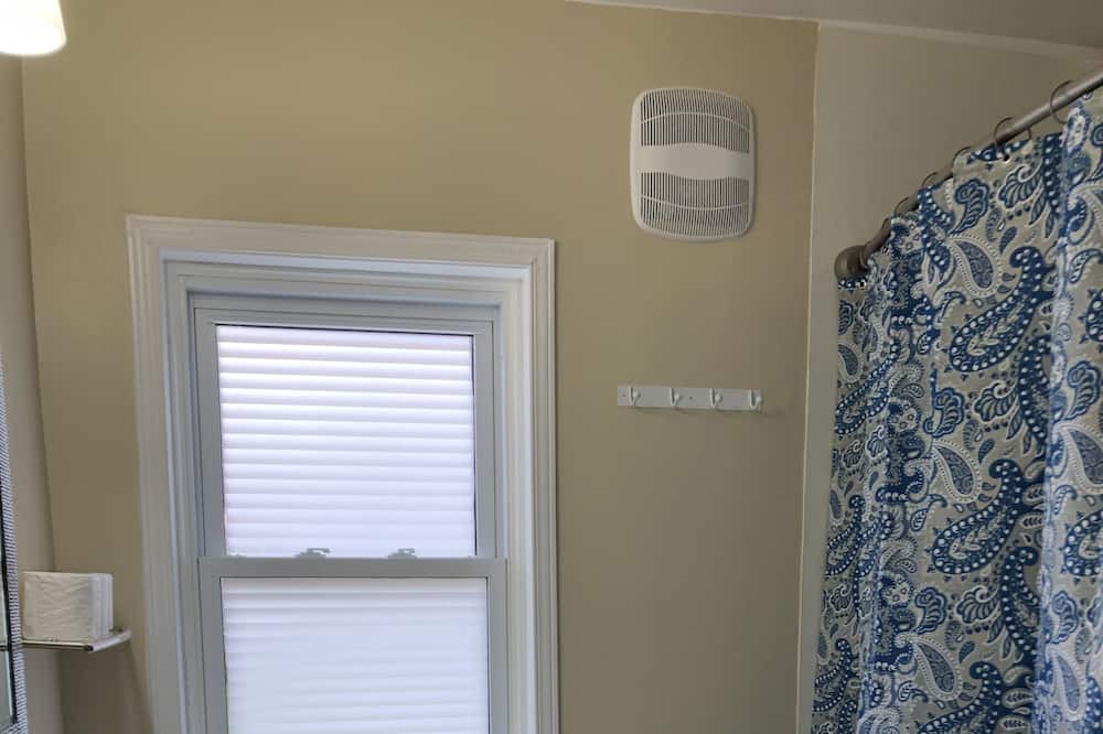 Photo of Bathroom in Port Burwell