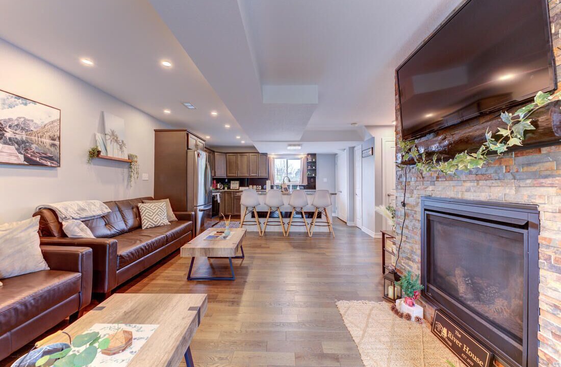 Photo of Livingroom in Port Dover