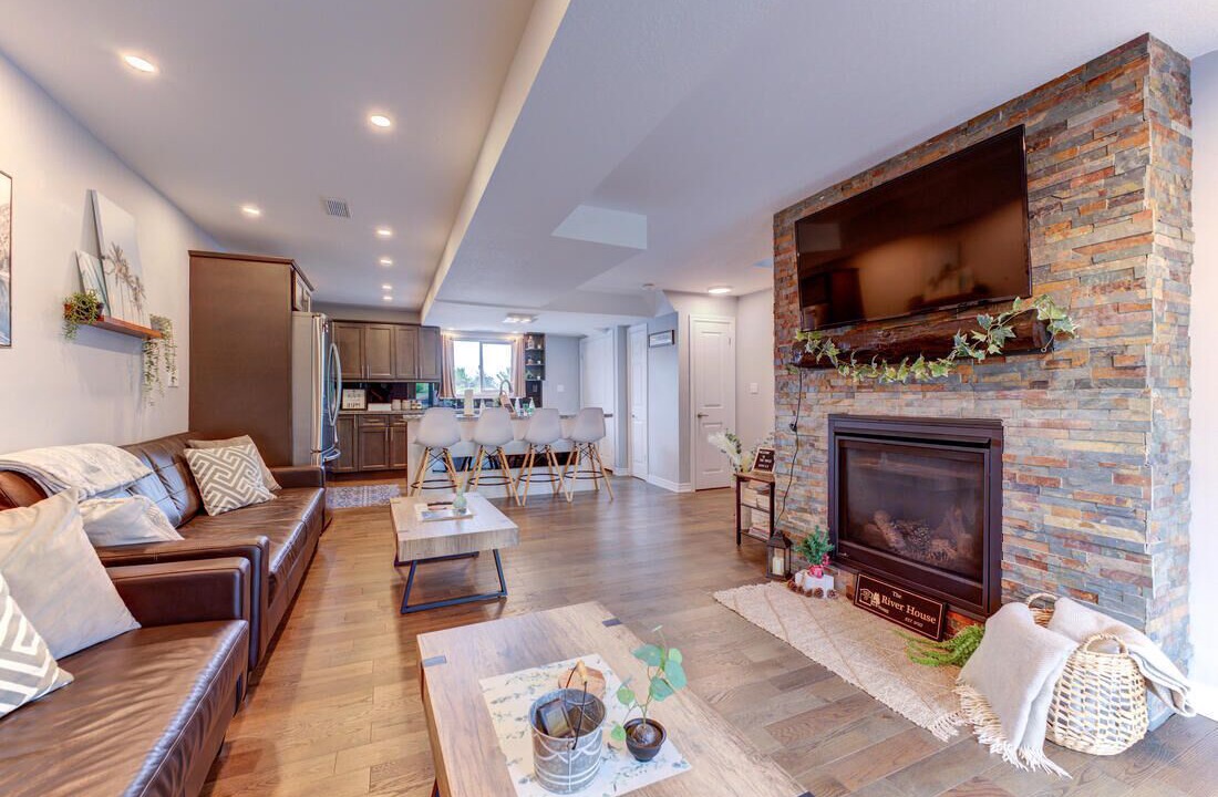 Photo of Livingroom in Port Dover