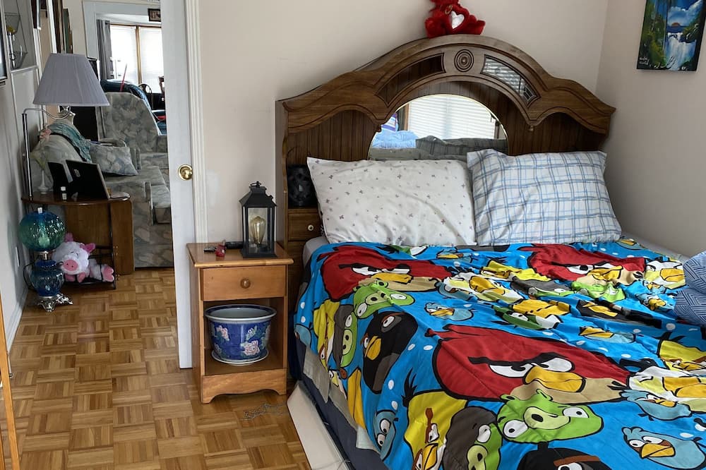 Photo of Bedroom in Pefferlaw