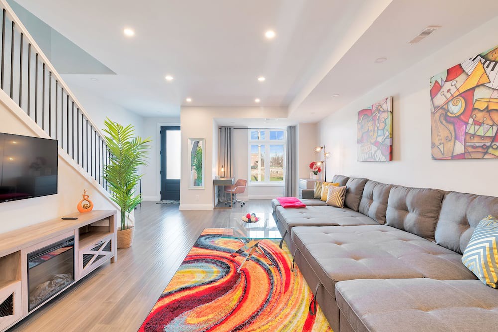 Photo of Livingroom in Walkerville