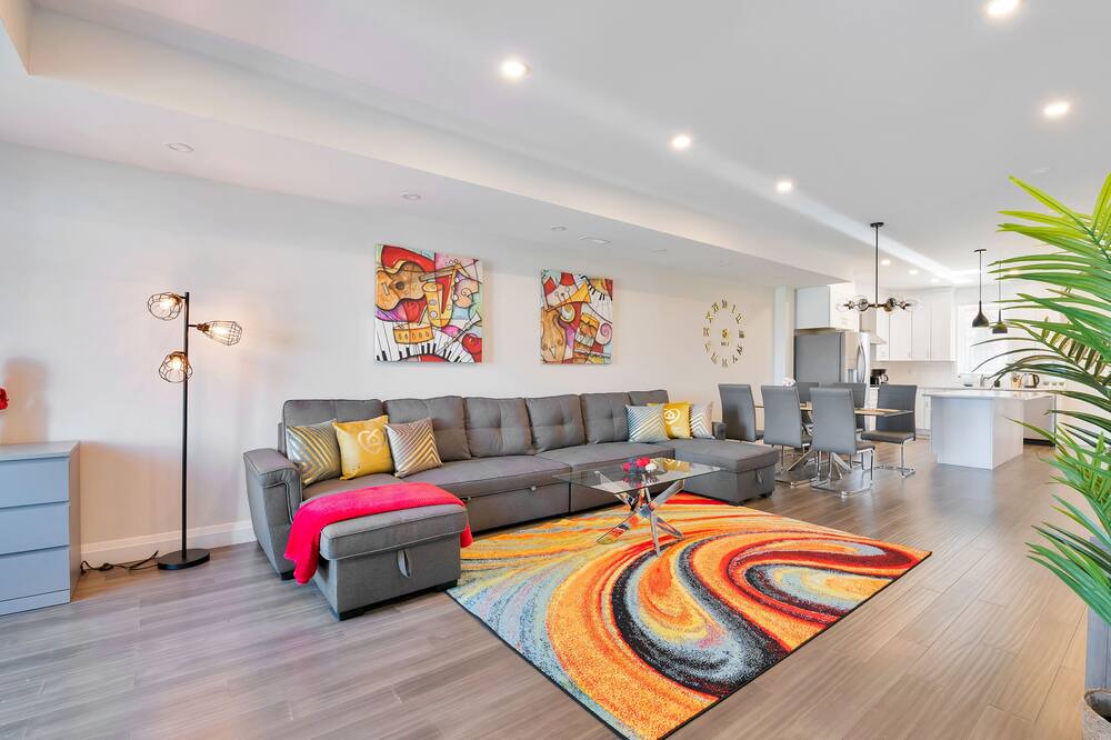 Photo of Livingroom in Walkerville