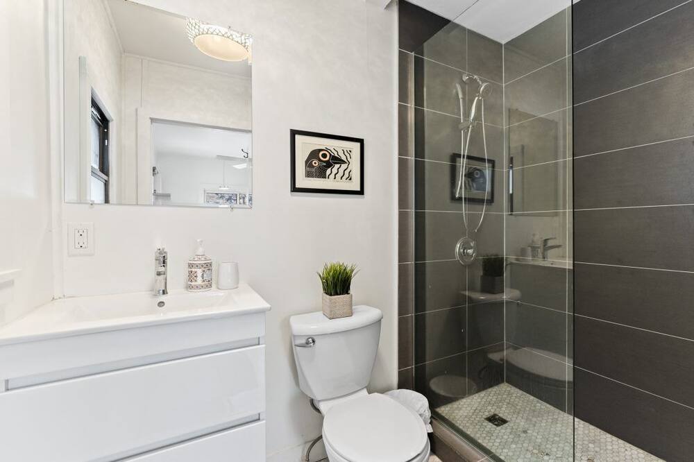 Photo of Bathroom in Gravenhurst
