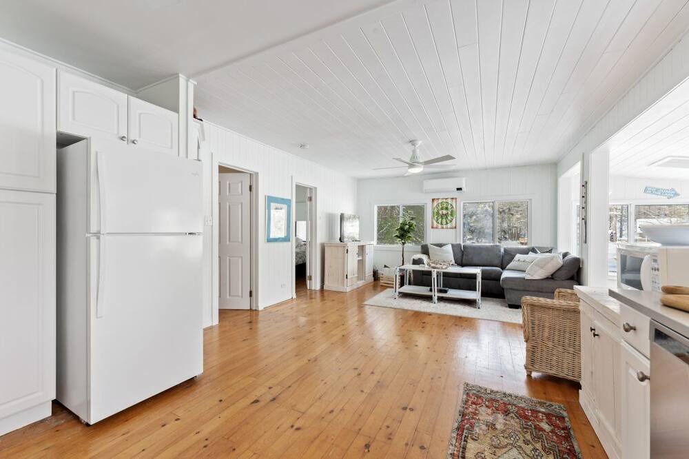 Photo of Livingroom in Gravenhurst