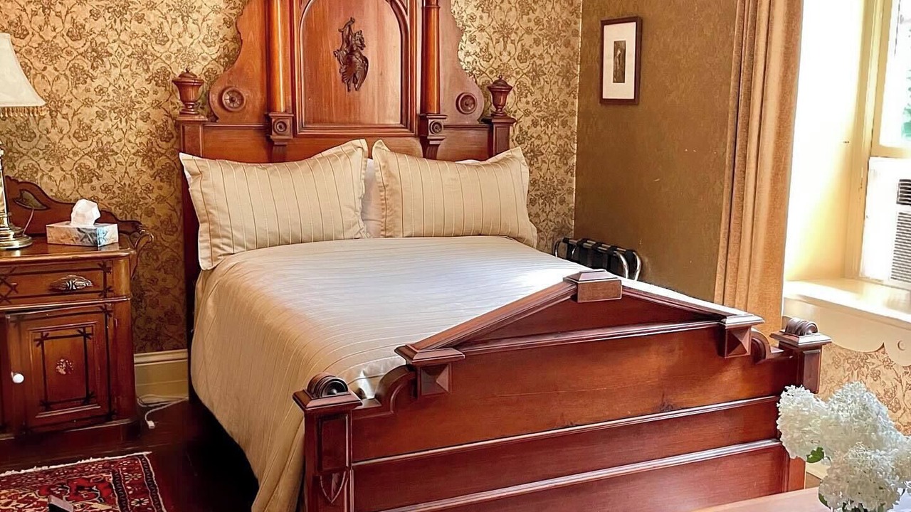 Photo of Bedroom in Gananoque