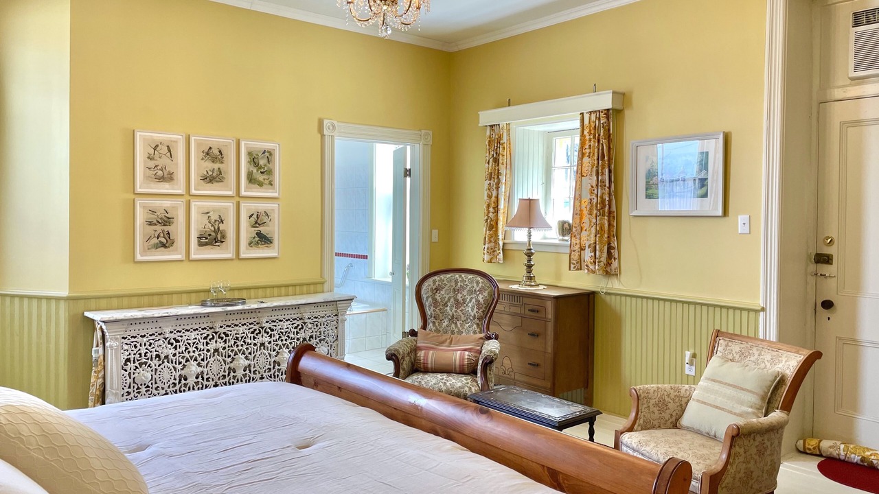Photo of Bedroom in Gananoque