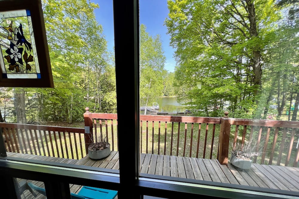 Photo of Patio Balcony in Trent Lakes