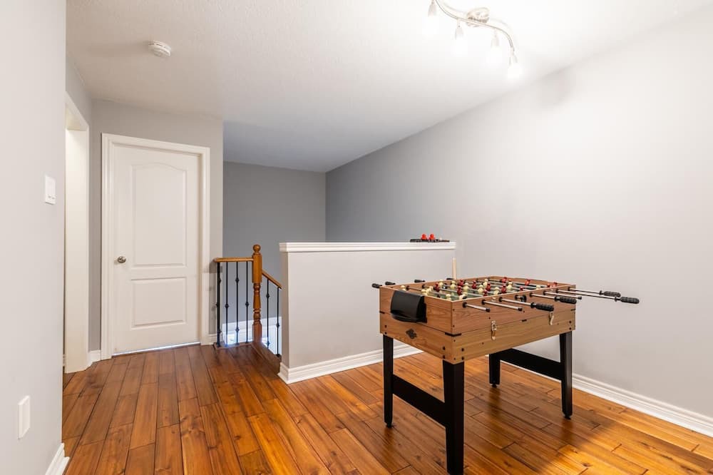 Photo of Bedroom in Stoney Creek