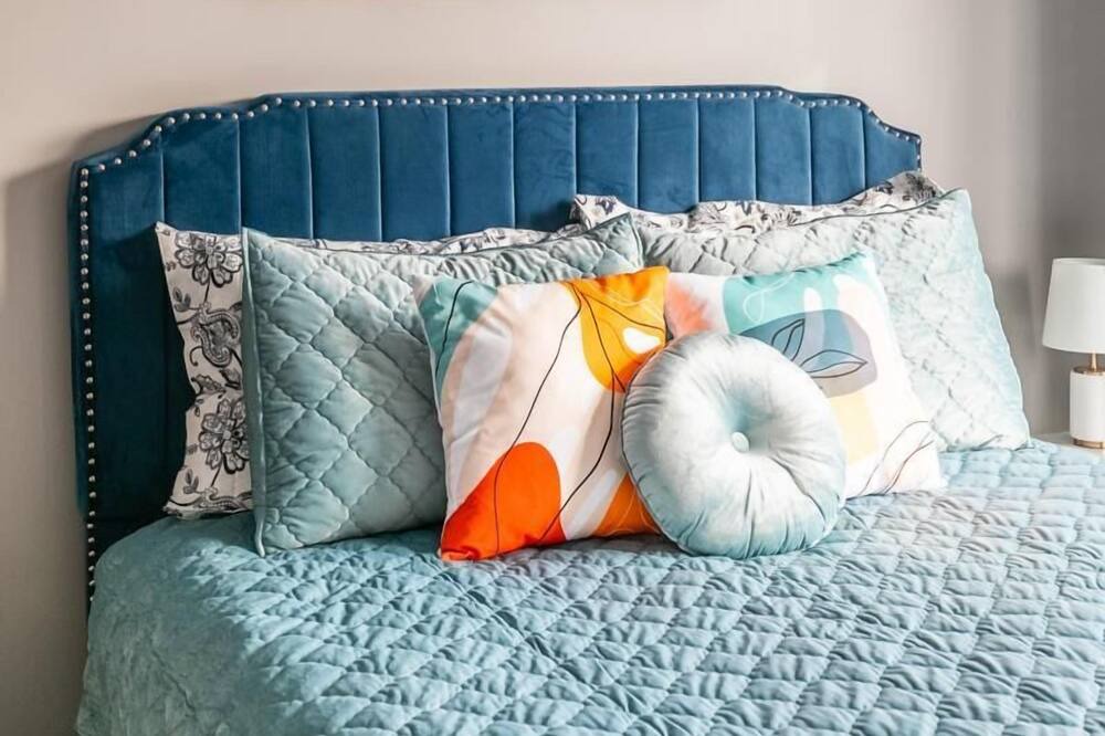 Photo of Bedroom in Stoney Creek