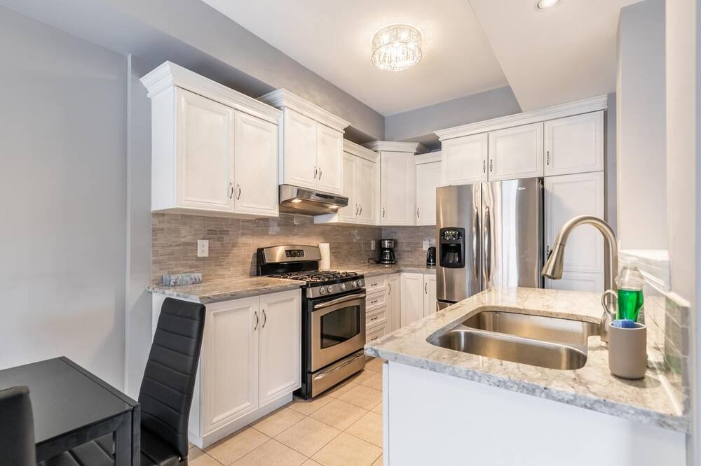 Photo of Kitchen in Stoney Creek