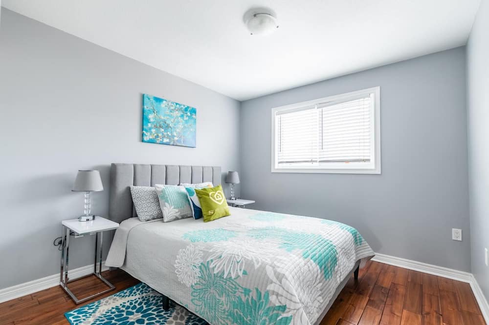 Photo of Bedroom in Stoney Creek