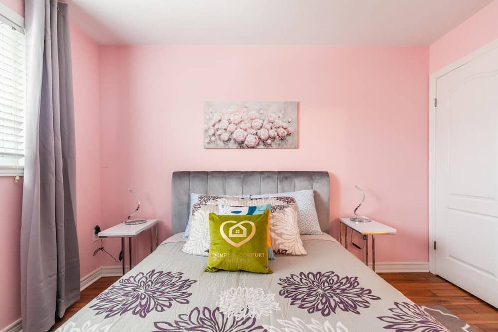 Photo of Bedroom in Stoney Creek
