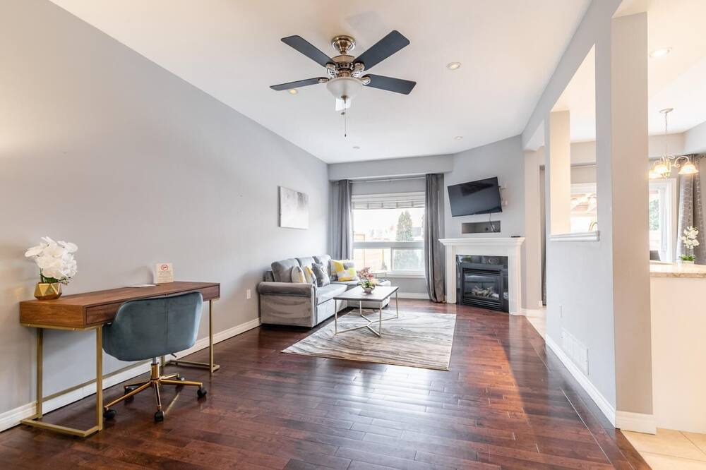 Photo of Bedroom in Stoney Creek