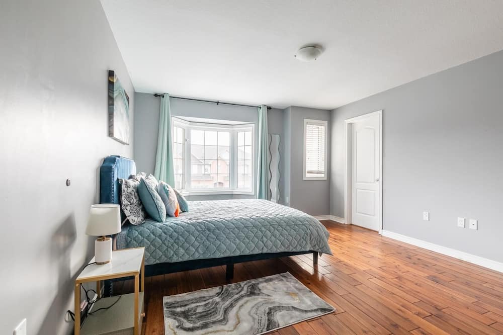 Photo of Bedroom in Stoney Creek