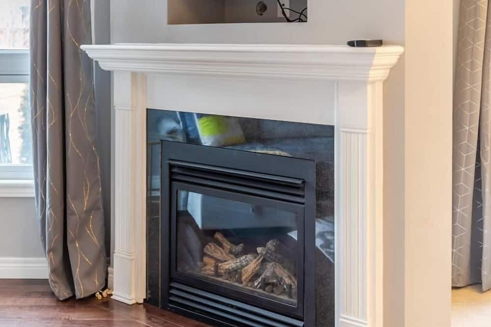 Photo of Livingroom in Stoney Creek