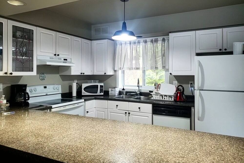 Photo of Kitchen in North Frontenac