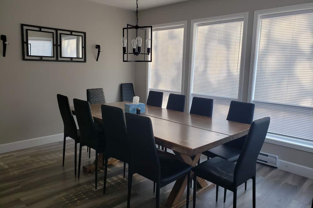 Photo of Kitchen in North Frontenac