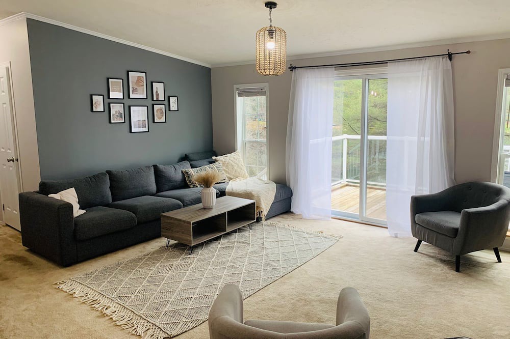 Photo of Livingroom in Washago