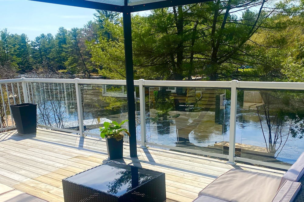 Photo of Patio Balcony in Washago