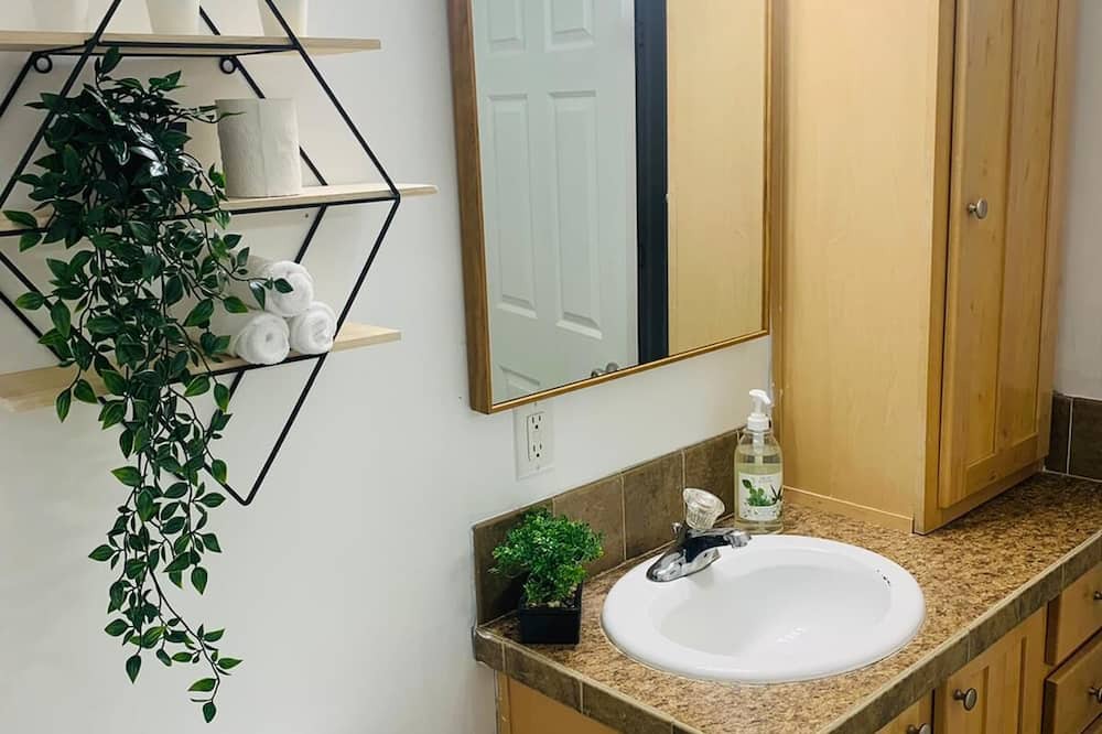 Photo of Bathroom in Washago