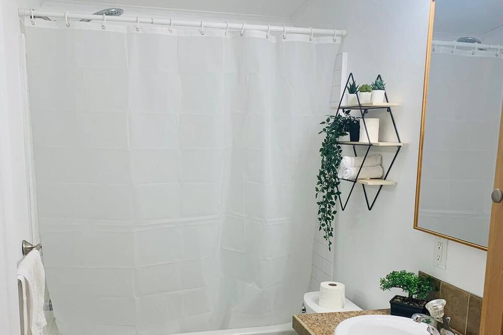 Photo of Bathroom in Washago