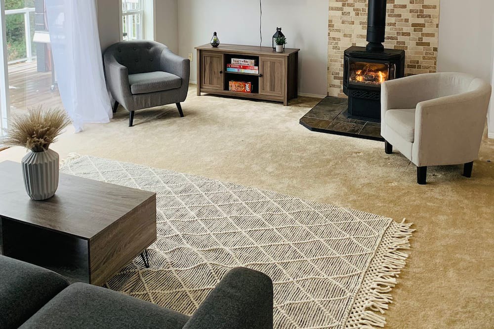 Photo of Livingroom in Washago