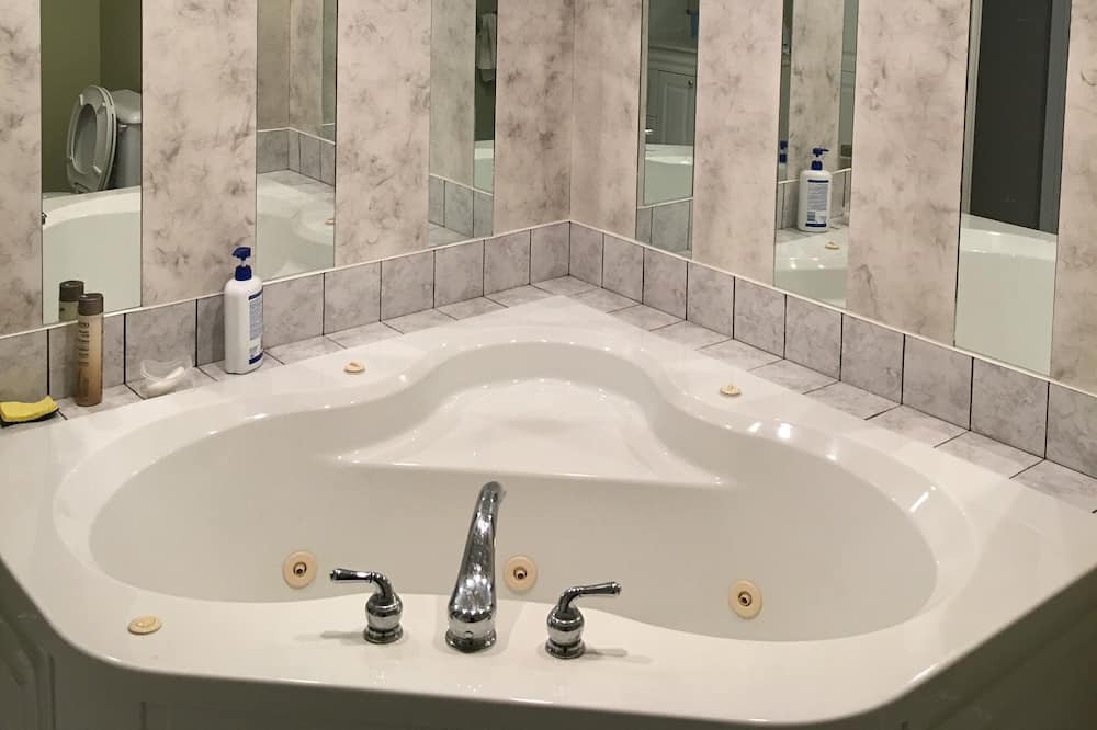 Photo of Bathroom in West Nipissing