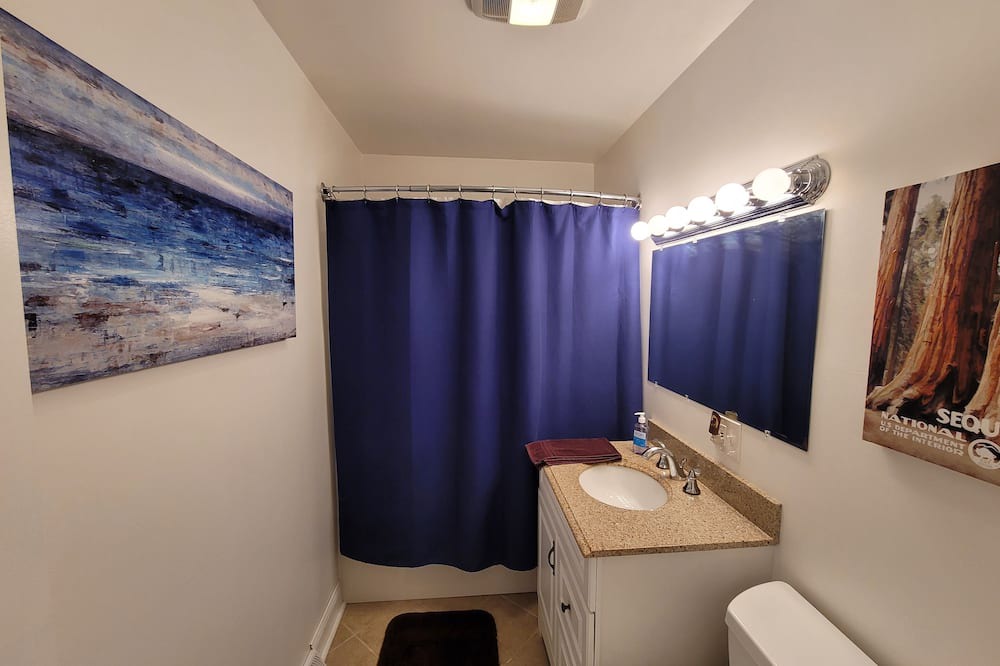Photo of Bathroom in Sturgeon Lake