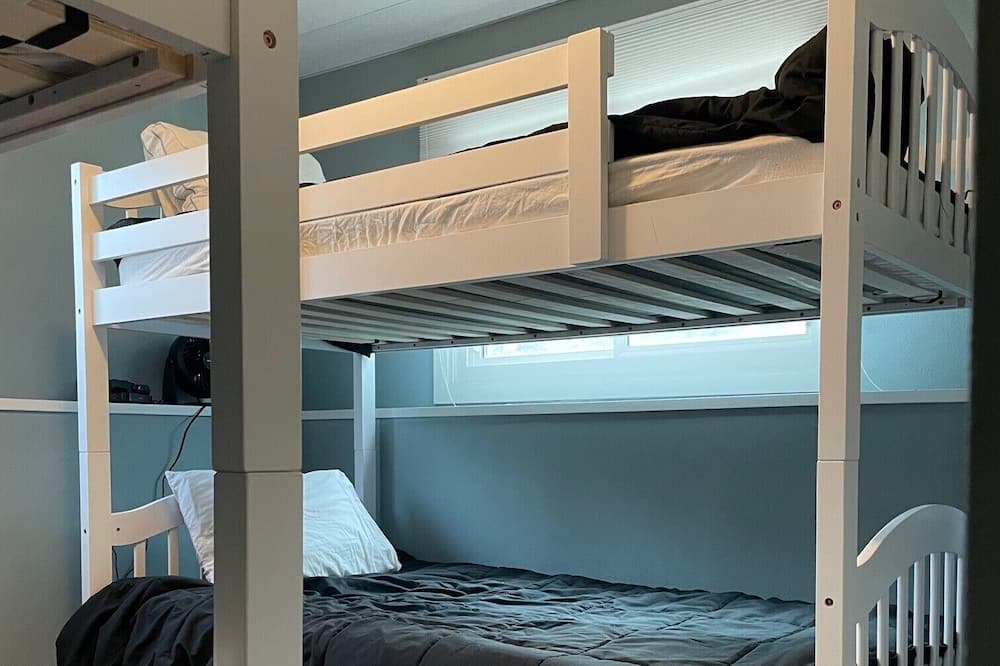 Photo of Bedroom in Alexandria