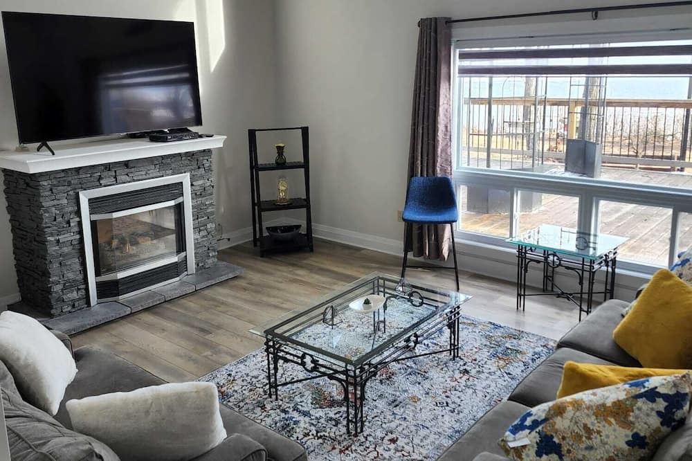 Photo of Livingroom in Algoma District