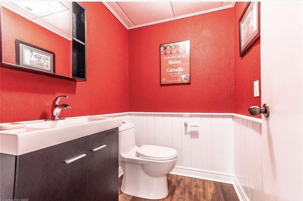 Photo of Bedroom in Port Colborne