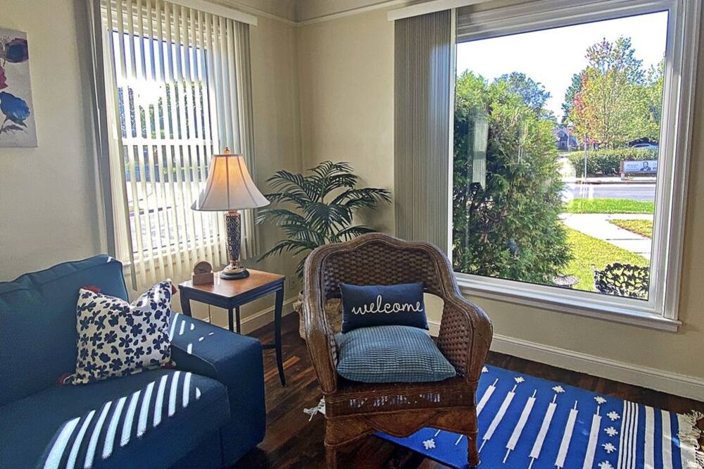 Photo of Livingroom in Southwest Minneapolis