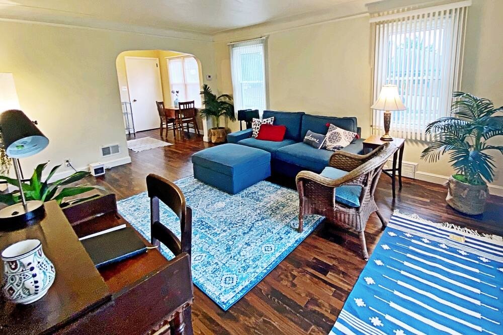 Photo of Livingroom in Southwest Minneapolis