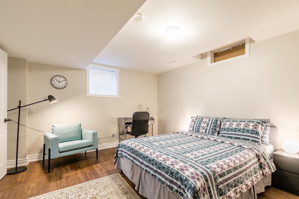 Photo of Bedroom in Central Erin Mills