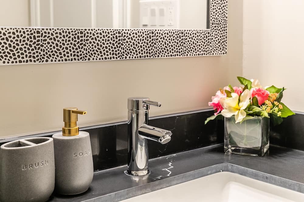 Photo of Bathroom in Central Erin Mills