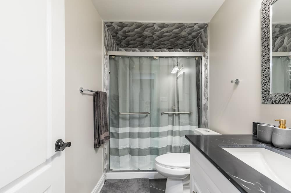 Photo of Bathroom in Central Erin Mills