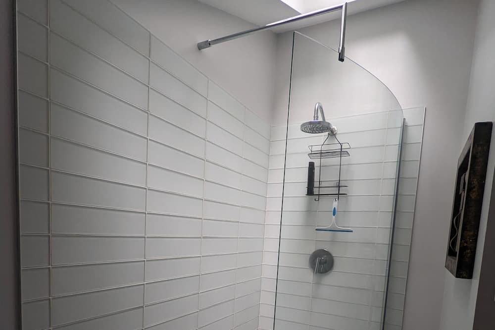 Photo of Bathroom in Tiny
