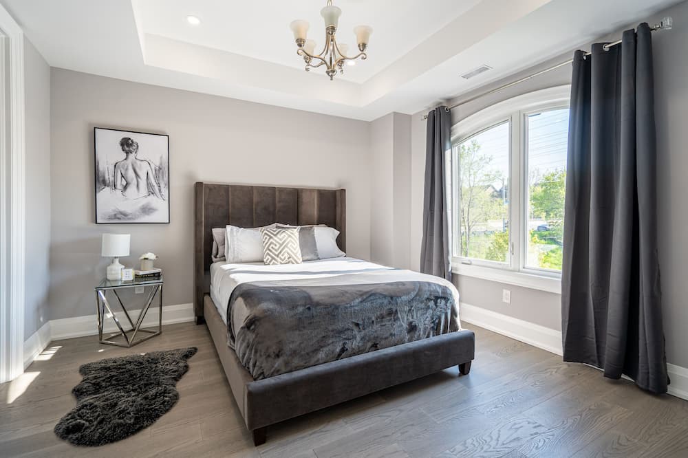 Photo of Bedroom in Humber Bay