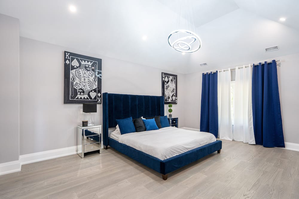 Photo of Bedroom in Humber Bay