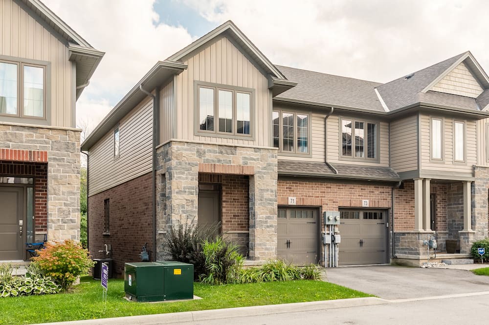 Photo of Outdoor in Stoney Creek