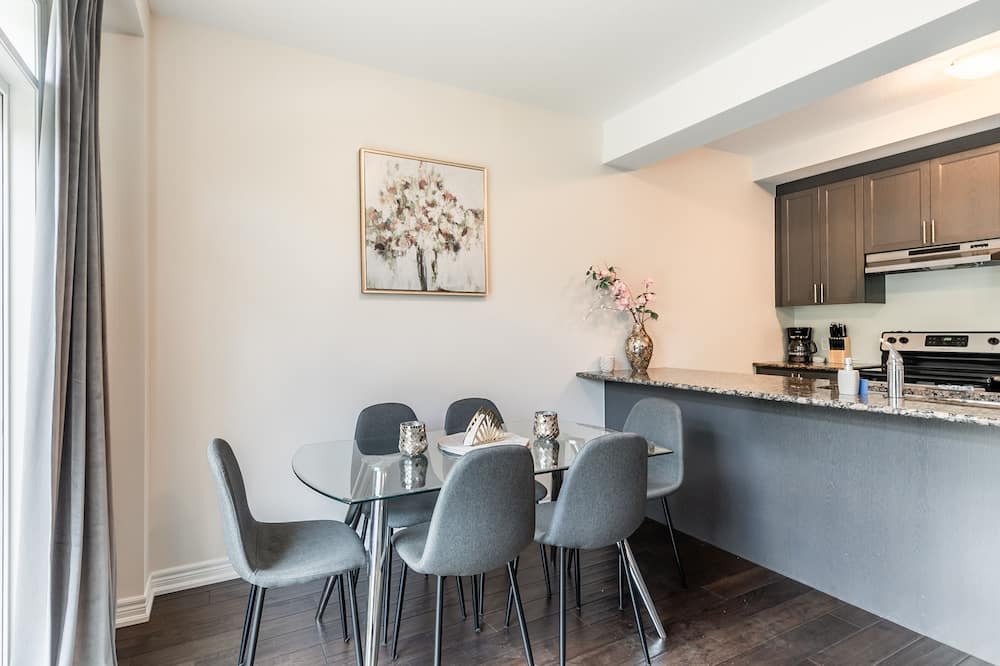 Photo of Kitchen in Stoney Creek