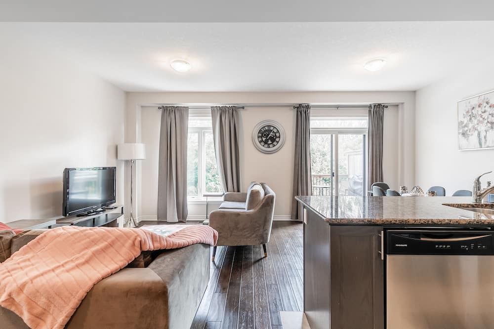 Photo of Bedroom in Stoney Creek