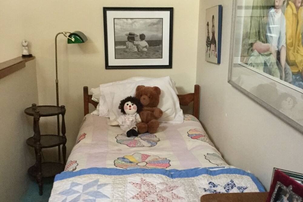 Photo of Bedroom in Trent Lakes