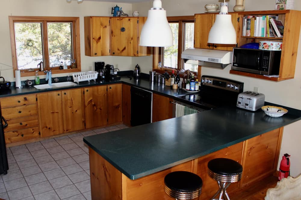 Photo of Kitchen in Trent Lakes