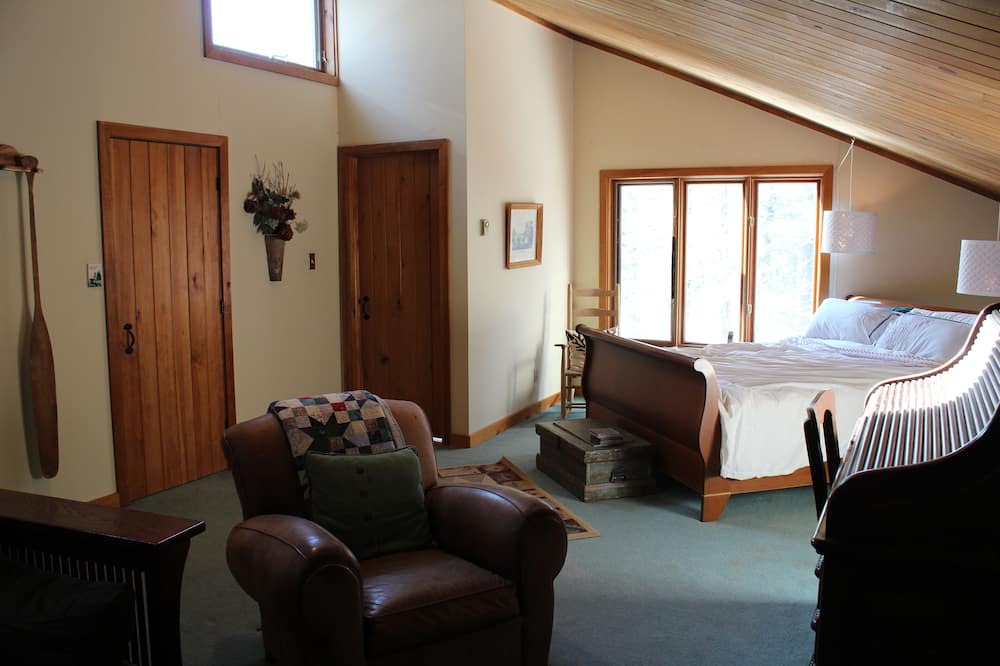 Photo of Bedroom in Trent Lakes