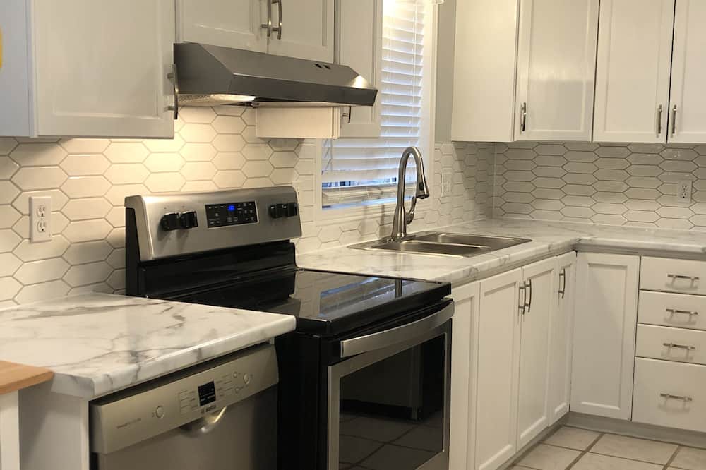 Photo of Kitchen in Balm Beach