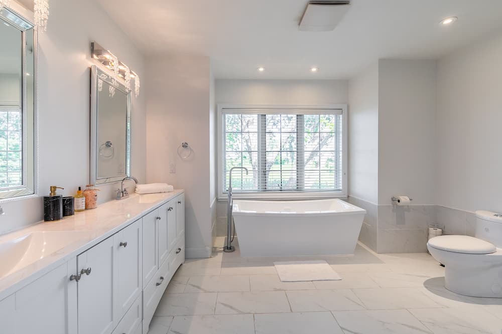 Photo of Bathroom in Jordan Harbour