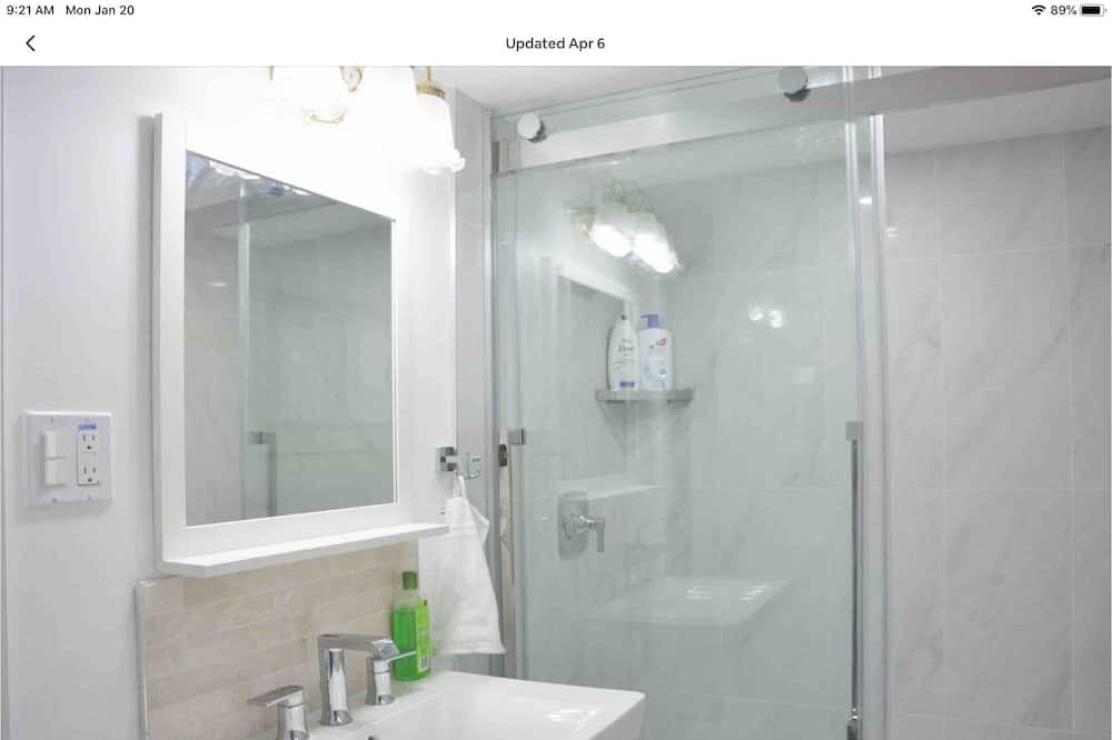 Photo of Bathroom in Norseman Heights